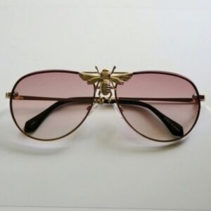 Aviator Sunglasses ~ Bee Fashion. Gradient Lenses